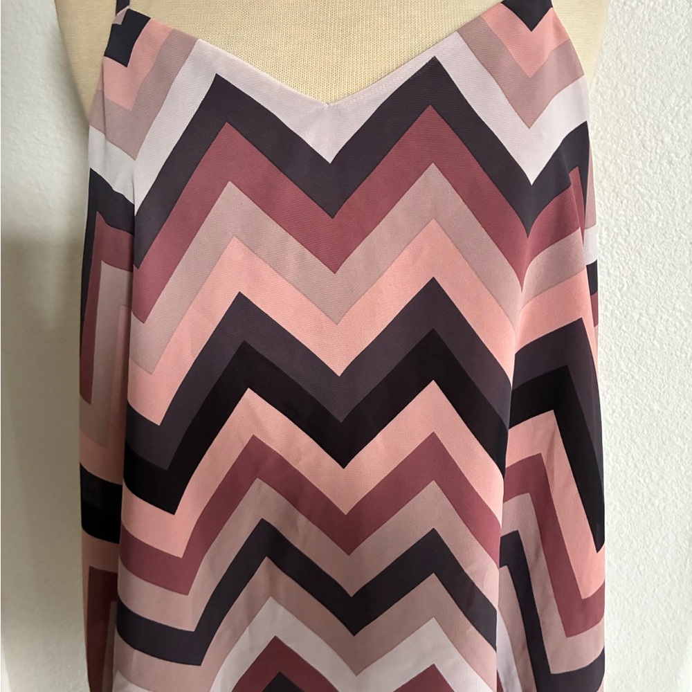 Torrid tank - Picture 3 of 6